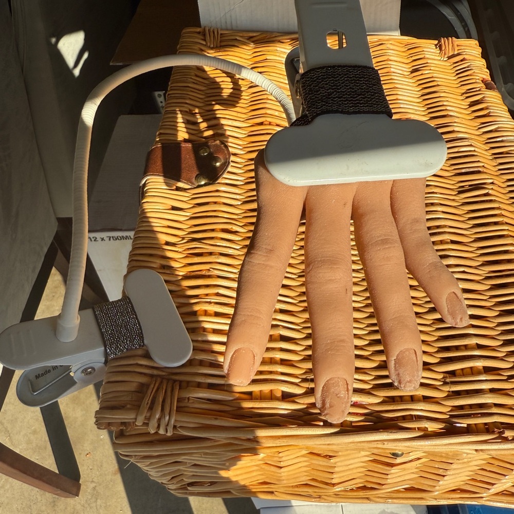 Realistic Practice Hand Manicure Model - Picture 2 of 2